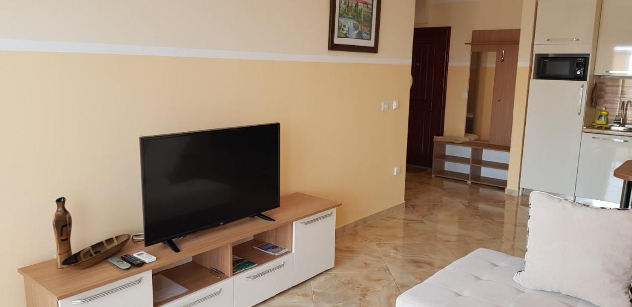 Apartment Sea Space 2 Dobra Voda Exterior foto